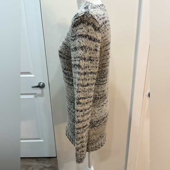 OAK + FORT Wool Blend Crew Neck Sweater size small - Picture 4 of 8